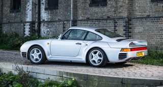 Illustration for article titled Thought: Porsche 959 Panigale